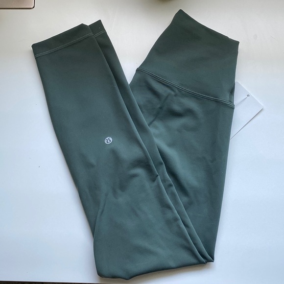 NWT Wunder Train 25” Smoked Spruce Lululemon size 6 - Picture 1 of 4